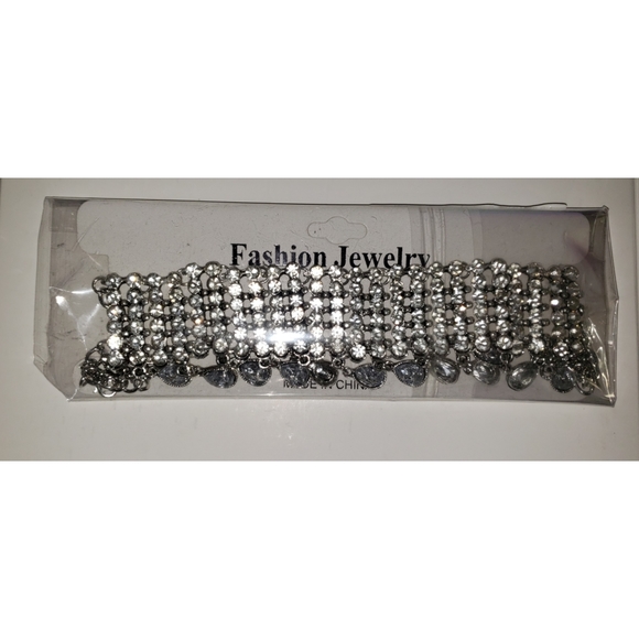 Necklace Tassel Choker - Picture 7 of 7